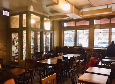 The 10 Coziest Coffee Shops in Chicago | Eat This Not That Oatmeal Cookie Drink, Coffee Shops In Chicago, Chicago Coffee Shops, Chicago Fall, Chicago Coffee, Chicago Eats, North Chicago, Cozy Coffee Shop, Chicago Tours