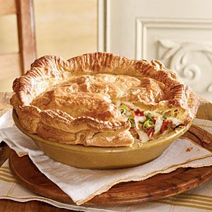 Double-Crust Chicken Pot Pie Recipe Easy Chicken Pot Pie Recipe, Easy Chicken Pot Pie, Pot Pies Recipes, Chicken Pot Pie Recipes, Crusted Chicken, Best Comfort Food, Chicken Recipes Casserole, Modern Houses, Chicken Pot