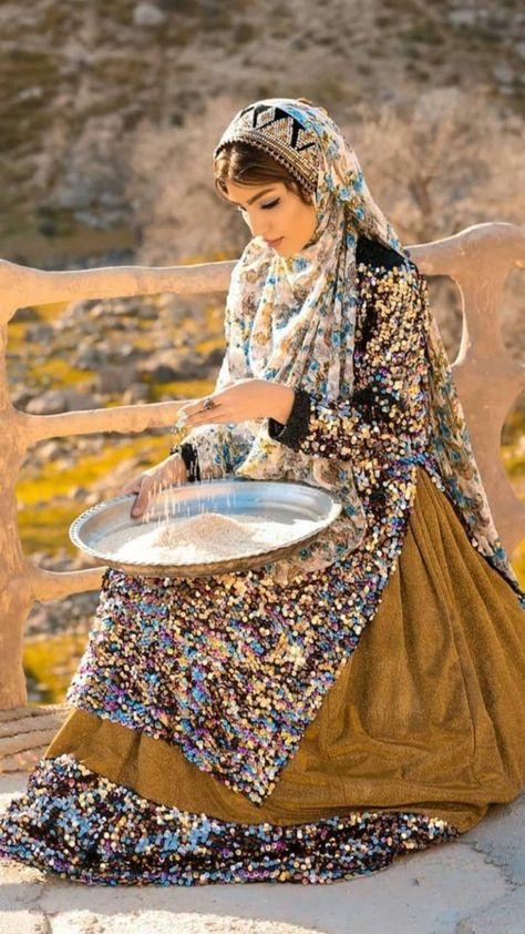 Traditional Iranian Clothing, Iranian Outfit, Lorestan Iran, Iranian Clothes, Persian People, Cyrus The Great, Fashion Illustration Collage, Persian Fashion, Iranian Women Fashion