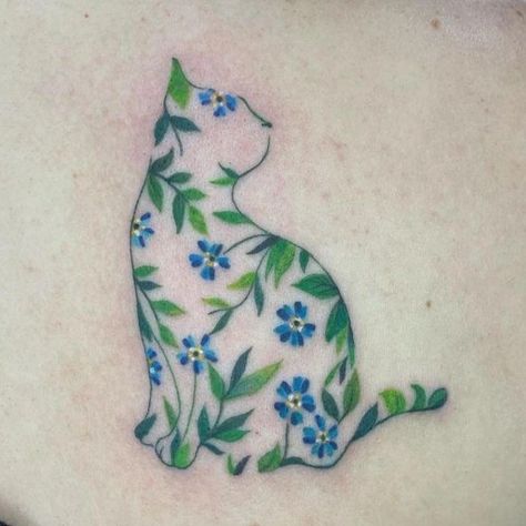 Rose Cat Tattoo, Floral Cat Tattoo Design, Floral Cat Tattoo, Tabby Cat Tattoo, Ghost Quotes, Tattoo Gato, Cat Tattoo Ideas, Be Brave Tattoo, Memories Ideas