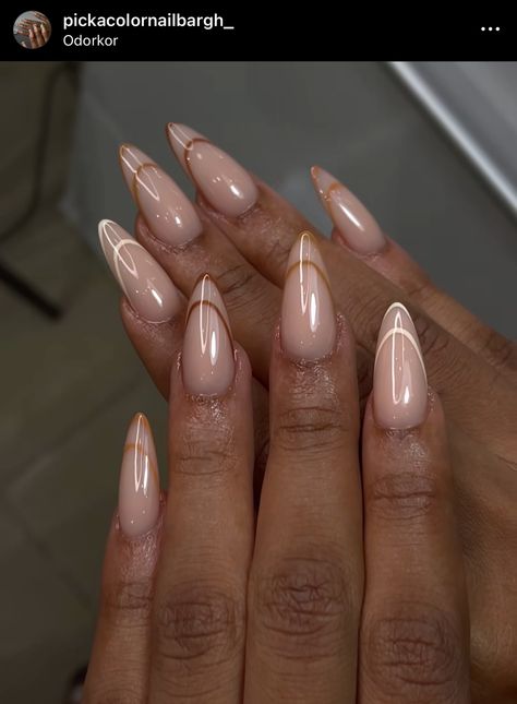 Fall Simple Nail Ideas, Almond Shape Brown French Tip Nails, Tan French Tip Nails Almond, Neutral Almond Nails Classy Black Women, Almond Nails Dark Skin Tone, Short Natural Almond Nails, Almond French Tip Black Woman, Nail Inspo For Dark Skin, Neutral Nails Almond