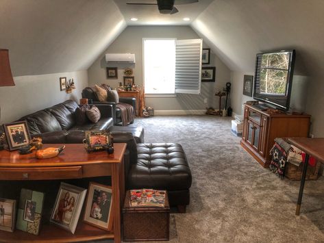 Rustic Bonus Room Ideas, Man Cave Bonus Room Above Garage, Finished Bonus Room Above Garage, Above Garage Bonus Room Ideas, Attic Movie Room, Attic Tv Room, Bonus Room Man Cave, Slanted Ceiling Ideas, Cape Cod Living Room