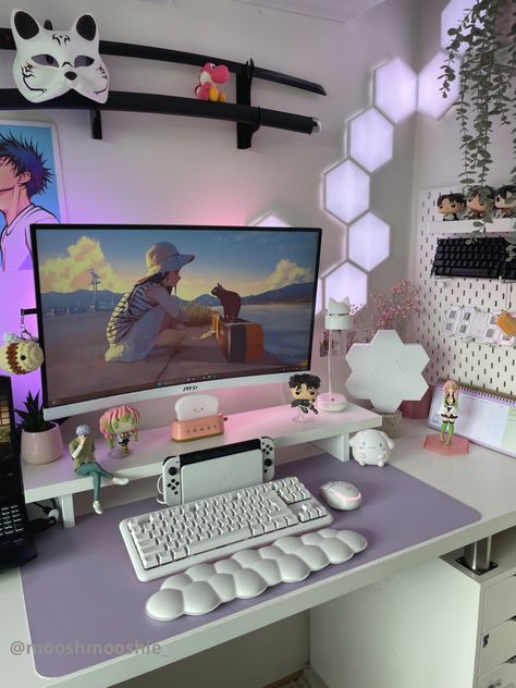 Cozy Gamer, Work Setup, Gaming Desk Setup, Chill Room, Pc Setups, Desk Inspo, Key Cap, Pinterest Room Decor, Gaming Room Setup