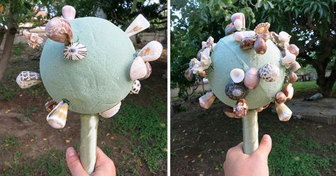 Diy Seashell Bouquet, Shell Bouquet Wedding, Diy Beach Bouquet, Diy Beach Wedding Bouquet, Seashell Diy, Shell Hunting, Seashell Ideas, Shell Mirrors, Shell Bouquet