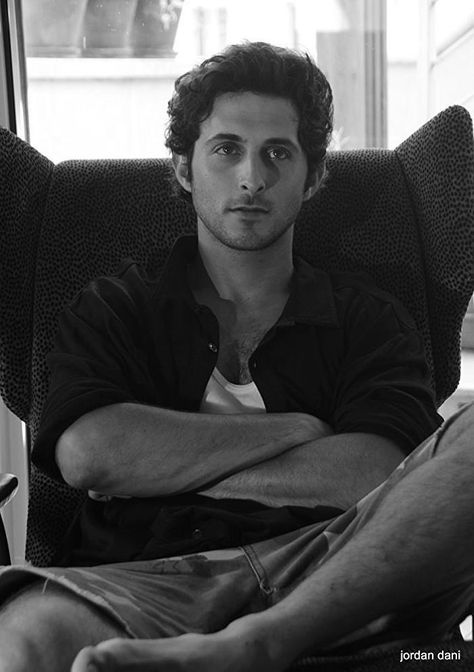 Tomer Capon, The Boy Cast, Strong Woman Tattoos, Handsome Men Quotes, Men Quotes Funny, Handsome Male Models, Handsome Arab Men, Woman Sketch, Professional Men