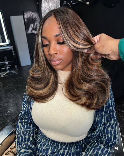 Sew Ins With Highlights, Highlight Sew In, Quickweave With Highlights, Quick Weave With Highlights, Brown With Honey Highlights, Quick Weave With Color, Sew In With Highlights, Ciara Blonde Hair, Blonde Hightlights