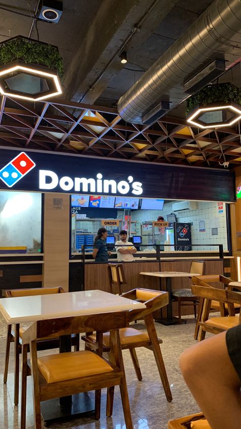 #domino’s #restaurant Dominos Snap, Dominos Pizza Snap, Pizza Dominos, Starbucks Pictures, Pizza Pictures, Domino’s Pizza, Cafe Menu Design, Domino's Pizza, Creative School Project Ideas