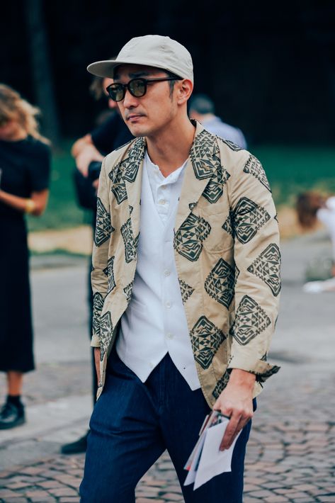 Street Style Summer 2023, Style Summer 2023, Pitti Uomo Street Style, F Men, Dad Fashion, Mens Fashion Streetwear, The Best Street Style, Best Street Style, Mens Style