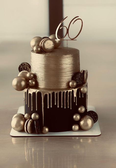 Black And Gold Birthday Cake, Black And Gold Cake, Modern Birthday Cakes, Blue Birthday Cakes, Cake Design Inspiration, Candy Birthday Cakes, 70th Birthday Cake, Dad Birthday Cakes, Gold Birthday Cake