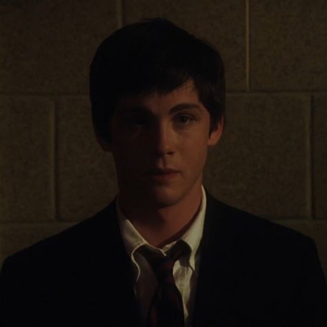 Charlie Kelmeckis, Perks Of Being A Wallflower Quotes, Foto Top, The Perks Of Being, Logan Lerman, Perks Of Being A Wallflower, Angel Face, The Secret History, Good Movies To Watch