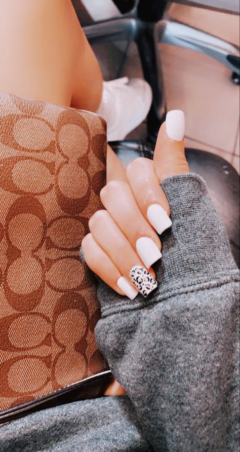 White Short Acrylics, Cheetah Acrylic Nails, Acrylic White Nails, Nails Acrylic White, Gel Powder Nails, Nail Ideas Acrylic, Acrylics Nails, Acrylic Nail Ideas, Cheetah Print Nails