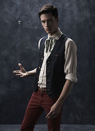 Male Magic Pose, Dark Pose Reference, Michael Fjordbak, Mode Poses, Character Bank, Character Inspiration Male, Writing Characters, Story Characters, Magic Tricks