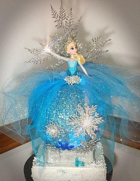 Frozen Elsa Pumpkin Elsa Pumpkin Decorating, Cheerleader Pumpkin Decorating, Elsa Pumpkin Ideas, Barbie Pumpkin Painting Ideas, Frozen Pumpkin Decorating, Frozen Pumpkin Painting, Princess Pumpkin Painting, Barbie Pumpkin Painting, Decorated Pumpkin Ideas For Contest