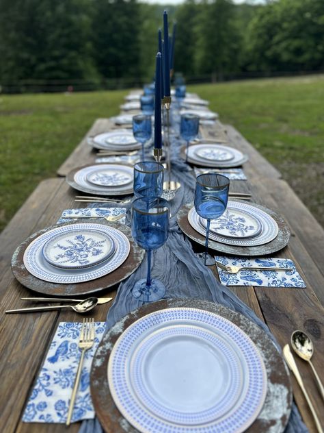 Mamma Mia Party - Seasoned with Joy Mamma Mia Picnic, Mamma Mia Party, Mamma Mia Wedding, 17th Birthday Party Ideas, 17th Birthday Ideas, 20th Birthday Party, Prom Theme, Party Table Settings, Dinner Table Setting