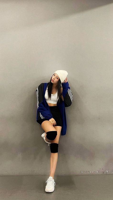 (210927 LOCO DANCE PRACTICE) ADIDAS SKATEBOARDING: Insley Windbreaker ($120) ADIDAS: Ozelia ‘Tripe White’ ($105) Loco Dance Practice, Yuna Loco, Itzy Fashion, Adidas Ozelia, Adidas Skateboarding, Dance Practice, Skateboarding, Skateboard, Adidas