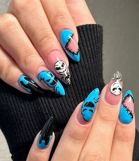 Halloween Nails Pastel, Simple Short Halloween Nails, Halloween Nails Simple Short, Night Before Christmas Nails, Pink Aesthetic Halloween, Cute Halloween Nails Simple, Disney Halloween Nails Design, Pastel Halloween Nails, Jack Skellington Nails