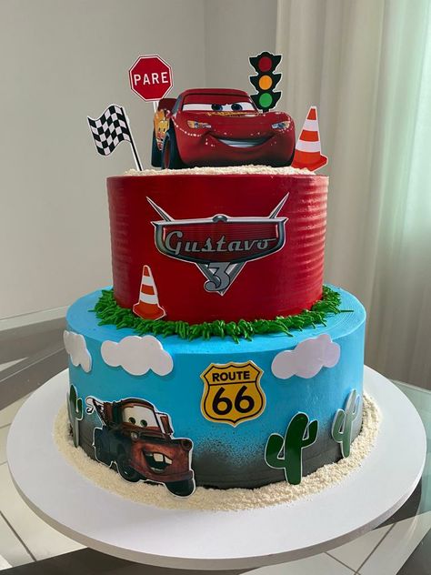 Bolo Carros Disney, Pastel Rayo Mcqueen, Blazer Png, Halloween Interior Decorations, Mcqueen Cake, Red Birthday Cakes, Cupcake Toppers Free, Cars Birthday Party Decorations, Cars Birthday Cake