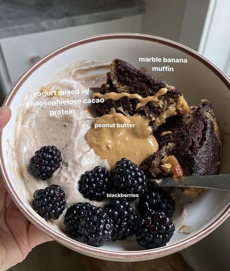 Yogurt Bowl Aesthetic, Autumn Breakfast, Bowl Aesthetic, On Period, Breakfast Aesthetic, Cosmic Girl, Yogurt Bowl, Läcker Mat, Healthy Sweets Recipes