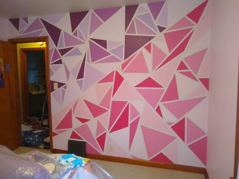 Geometric Wall Paint, Wall Paint Patterns, Colorful Homes, Paint Patterns, Diy Wall Painting, Tape Painting, Tape Pattern, Beauty Room Decor, Bedroom Wall Designs