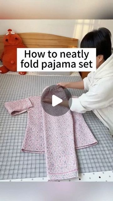 How To Folding on Instagram: "How to fold pajama set🤩#foldingclothes #traveltips #pajamaset #storagehacks #fyp #helpfultips" Laundry Diy, Konmari Folding, Suitcase Packing Tips, Household Help, Origami Love, Folding Laundry, Organisation Hacks, How To Fold, Suitcase Packing