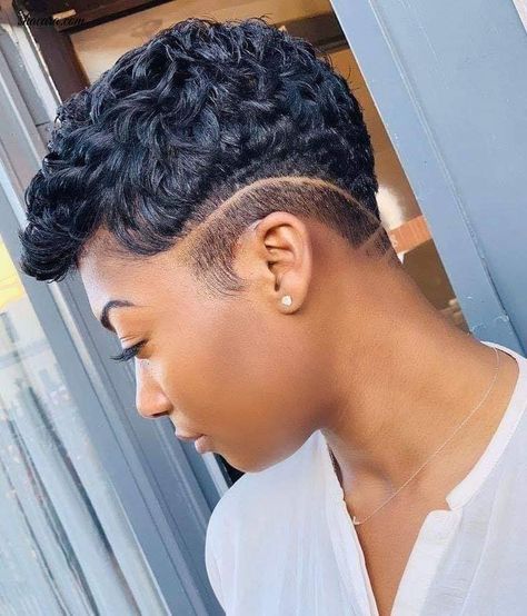 If You Have A Low Cut, These Beauties Will Inspire You To Throw A Line In It! Over 20 Images Inside Layered Pixie Cut, Short Black Hair, Natural Hair Short Cuts, Afrikaanse Mode, Short Sassy Hair, Sassy Hair, Short Black Hairstyles, Cute Hairstyles For Short Hair, Relaxed Hair