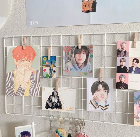 Display Rack Ideas, Bts Room, Army Room Decor, Kpop Room, Army Room, Color Plan, Ikea Home, Room Makeover Bedroom, Birthday Decor