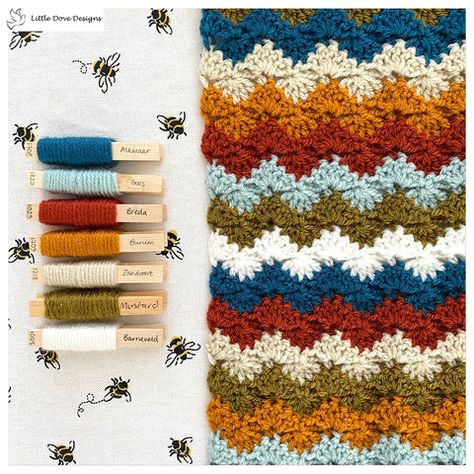 Color And Pattern Combinations, Crochet Blanket Colours Color Schemes, Knit Color Palette, Colour Palette Crochet, Knit Color Combinations, Knitting Colour Combinations, Crochet Colour Schemes, Yarn Color Combos, Yarn Color Combinations Colour Palettes Granny Squares