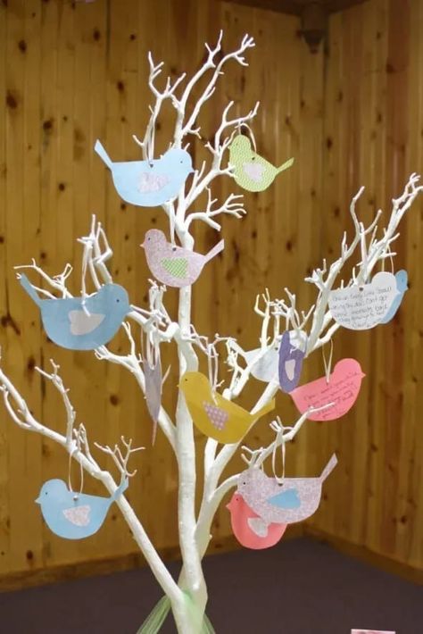 This is also among the easy New Year crafts for toddlers. Make a small DIY decoration tree and hang it with paper/ card leaves with wishes. #babyjourney #activitiesforkids #toddleractivities #activitiesfortoddlers New Year Activities For Toddlers, Nye Activities, Nursery School Activities, New Year Activities, Bird Birthday Parties, Craft Papers, Bird Girl, New Years Activities, Sensory Activities Toddlers