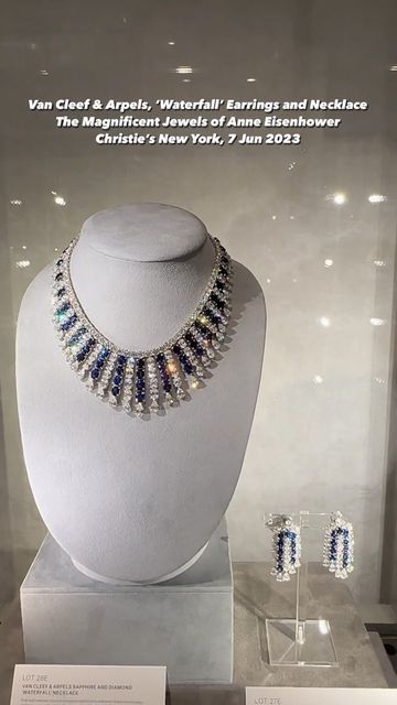 姜老板（不知名 私人藏家） on Instagram: "@vancleefarpels SAPPHIRE AND DIAMOND ‘WATERFALL’ EARRINGS AND NECKLACE from @christiesjewels .
💎
💎
💎
💎
💎
#christies #christiesjewels #anneeisenhower #vancleefarpels #magnificentjewels #waterfallnecklace #waterfallearrings" Waterfall Earrings, Waterfall Necklace, Earrings And Necklace, Van Cleef Arpels, Bridal Sets, Sapphire, On Instagram, Instagram