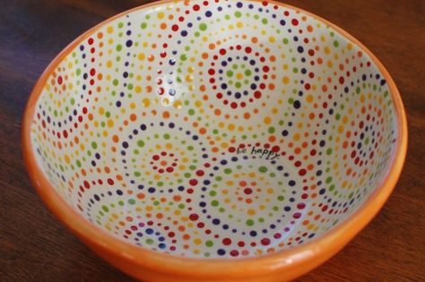 Pottery Painting Ideas For Bowls - Easy Craft Ideas #ceramic #ceramicbowls Pottery Painting Ideas, Orange Bowl, Paint Your Own Pottery, Pottery Painting Designs, Keramik Design, Painted Plates, Diy Pottery, Pottery Classes, Bowl Designs