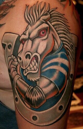 NFL Colts fan tattoo. Colts Tattoo, Horseshoe Tattoo Design, Team Tattoo, Alabama Tattoos, Horseshoe Tattoo, Soccer Tattoos, Tattoo Horse, Tiny Bird Tattoos, Football Tattoo