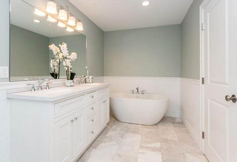 Best Paint Color for Small Bathrooms with No Windows - Designing Idea Bathroom Paint Colors No Window, Small Bathrooms With No Windows, Bathrooms With No Windows, Bathroom No Window, Small Bathroom Paint Colors, Window Bathroom, Lake Bathroom, White Bathroom Paint, Small Bathroom Paint