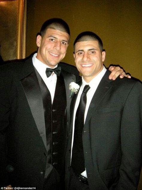 Aaron and dj Aron Hernandez, Gang Sign, Aaron Hernandez, Dream Man, Fall From Grace, American Football Players, Older Brother, Dr Oz, Professional Football