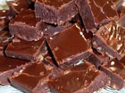 Make and share this Hershey's Old Fashioned Rich Cocoa Fudge recipe from Food.com. Old Fashion Fudge Recipes, Homemade Chocolate Candy, Fudge Shop, Old Fashioned Fudge, Chocolate Peanut Butter Fudge, Fudge Recipes Chocolate, Fudge Easy, Peanut Butter Fudge, Creamy Chocolate