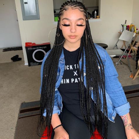 Petal🌸🇬🇩 on Instagram: “😻FULANI 😻 me pleassseee... Hair by me Tribe braids/half up half down Book in bio. Text to book. SWIPE LEFT #dmvstylist #dmvbraider…” Tribe Braids, Half Box Braids, Half French Braids, French Braid Styles, Braid Half Up Half Down, Simple Elegant Style, Half Braid, Different Curls, French Braids