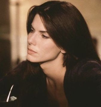 Practical Magic, Sandra Bullock, Cate Blanchett, Moda Vintage, Girl Crushes, A Drink, Girl Crush, American Actress, Role Models