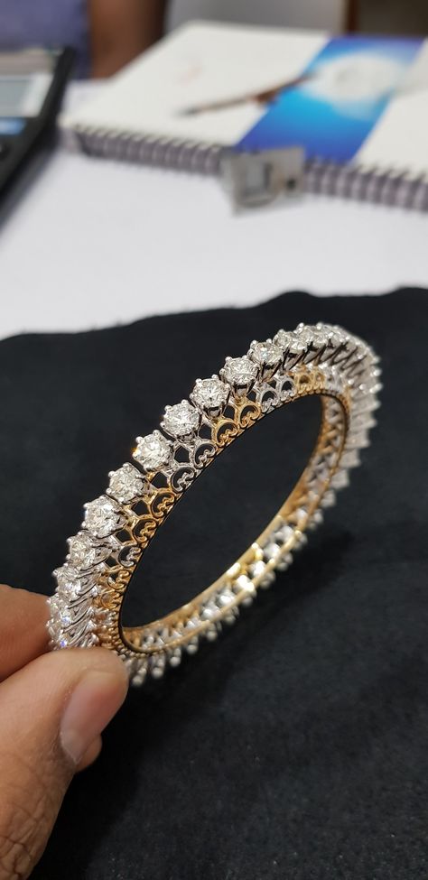 Diamond Kangan Designs, Single Diamond Bangles, Single Line Diamond Bangles Indian, Diamond Bengals, Dimond Bengal, Real Diamond Bangles Designs, Diamond Pearl Necklace Set, Bangles Diamond, Kada Bangles