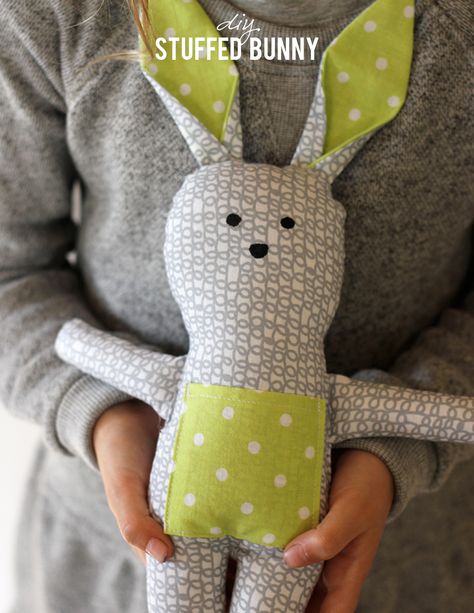 Stuffed Rabbit, Diy Dolls, Stuffed Bunny, Hippity Hoppity, Sewing Stuffed Animals, Homemade Toys, Diy Gifts For Kids, Costura Diy, Fabric Toys