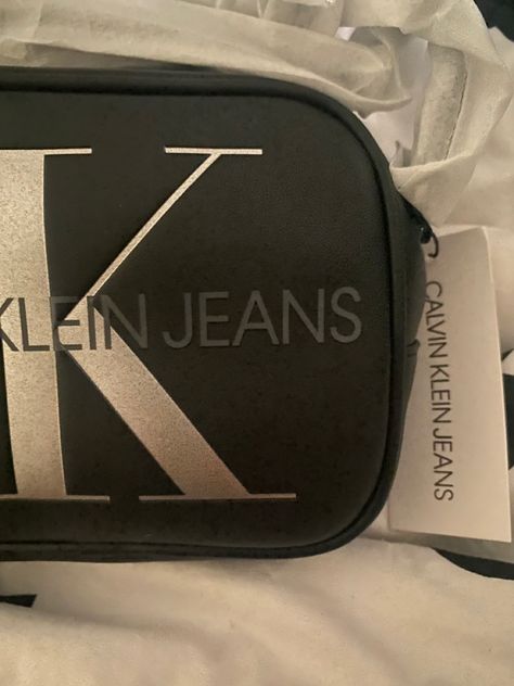 Calvin klein Calvin Klein Accessories, Calvin Klein Aesthetic, Ck Calvin Klein, Calvin Klein Bag, Bags Aesthetic, Brand Me, Fake Story, Bagpack, Calvin Klein Jeans