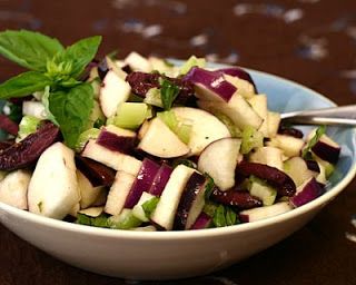 Raw Eggplant, Weight Watchers Mexican, Vegan Low Carb, Massaged Kale Salad, Eggplant Salad, Soup Vegan, Grilled Eggplant, Recipes Simple, Vegetable Curry