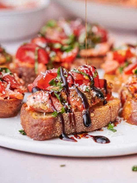 Salmon Bruschetta Recipe, Salmon Bruschetta, Cherry Tomato Appetizers, Cherry Tomato Confit, Bruchetta Appetizers, Chicken Pesto Pasta Salad, Bruschetta Appetizer, Tomato Confit, Confit Recipes