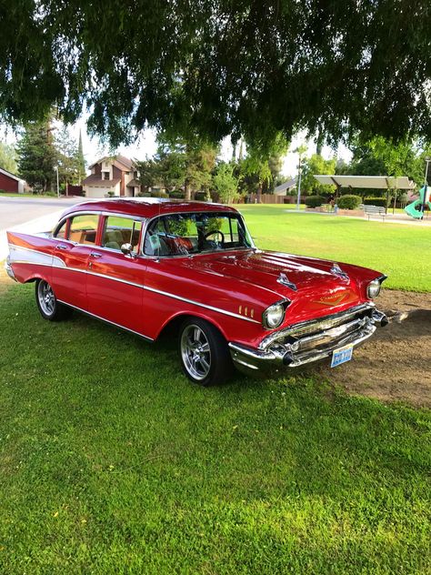 #chevrolet #chevroletbelair #57Belair #chevybelair Chevrolet 1957, Cars Old, Chevy Bel Air, Chevrolet Bel Air, Vintage Cars, Luxury Cars, Chevy, Classic Cars, Bmw Car