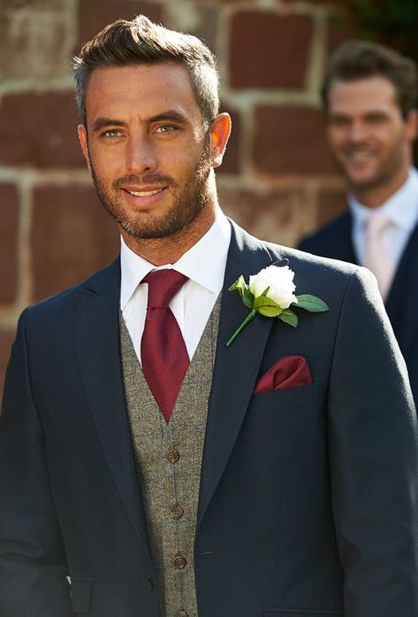 Copy this fall wedding style for your groom at amandasbridal.com Stunning navy slim fit suit, with a burgundy or wine tie is a perfect combo! #navysuit #groom #groomsmen #coloradowedding #bridalparty #jimsformalwear #burgundytie #slimfitsuit Fall Groom, Fall Wedding Style, Wedding Groomsmen Attire, Suits Groom, Wedding Outfits For Groom, Groom Wedding Attire, Groomsmen Outfits, Suits Wedding, Groom And Groomsmen Attire