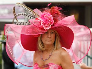 Elena's hat. Outrageous pink hat | Outrageous Hat Styles for Curly Hair. www.mysticalemona.com Crazy Kentucky Derby Hats, Kentucky Derby Women, Kentucky Derby Fashion, Derby Fashion, Pretty Hats, Red Hat Society, Ascot Hats, Crazy Hats, Kentucky Derby Party