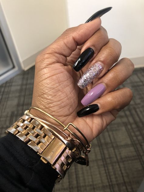 Purple Nd Black Nails, Black Lavender Nails, Black And Purple Nails Coffin, Light Purple And Black Nails, Black And Lilac Nails, Lilac And Black Nails, Lavender And Black Nails, Black And Lavender Nails, Fall Nails Black