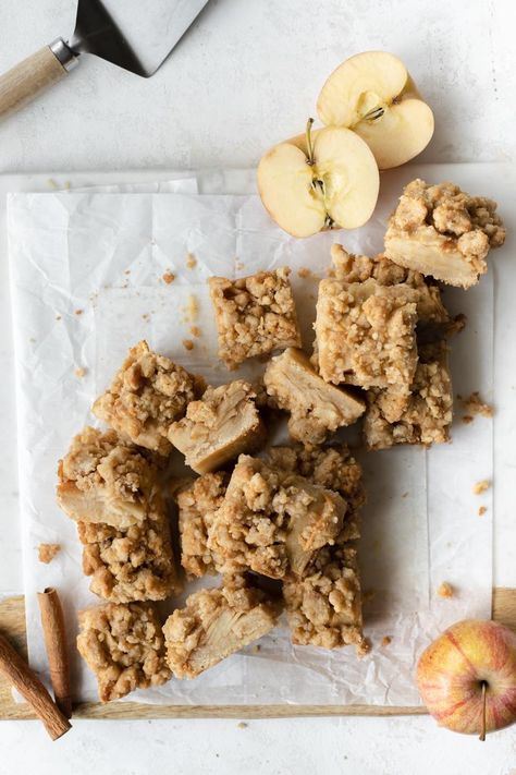 Fresh Bean Bakery, Brown Butter Shortbread, Butter Shortbread, Apple Pie Bars, Pie Bar Recipes, Apple Bars, Pie Bars, Shortbread Crust, No Bake Bars