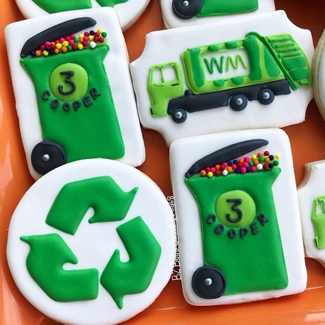 Garbage Truck Party, Trash Party, Anniversary Favors, Cookie Bouquet, Man Cookies, Mens Birthday Party, Trucks Birthday Party, Truck Party, Garbage Truck