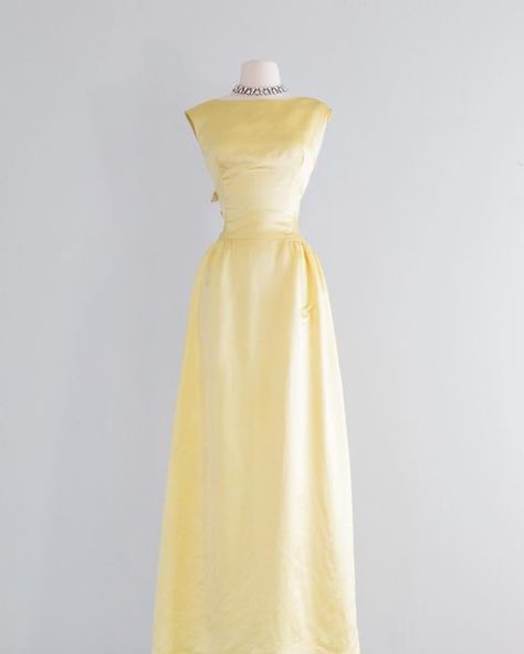 Clothes • Instagram Yellow Graduation Dress, 1960s Dresses Formal, 1960s Prom Dress, 1960s Prom, Decades Fashion, 1960’s Fashion, Vintage Evening Gowns, 1960s Dresses, Silk Evening Gown