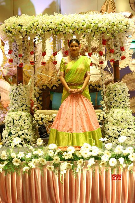 Mahesh Babu And His Family At His Sister Manjula's Daughter Half Saree Function HD Stills - Social News XYZ Amma Appa, Traditional Gold Jewellery, Function Photos, Saree Function, Half Saree Function, Cradle Ceremony, Floating Flower, Wedding Stage Backdrop, Wedding Hall Decorations