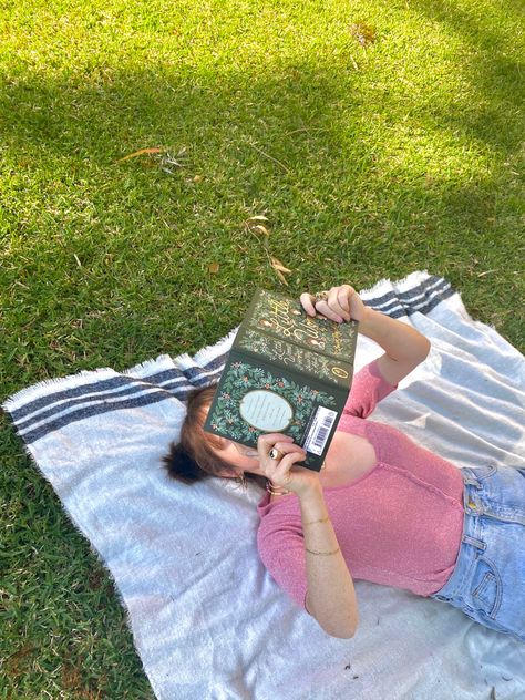 Laying Down Reading Pose, Reading Laying Down, Gardening Pose, Reading In A Park Aesthetic, Laying In The Grass Aesthetic, Reading In The Park, Girl Reading Book, Spring Reading, Book Instagram